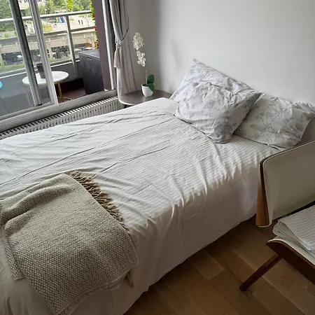 Cosy A Paris En Metro -balcon & Wifi 아파트 *